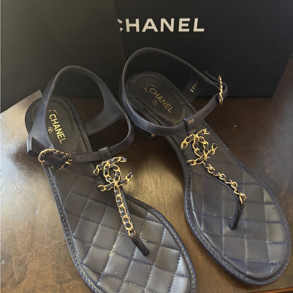 RARE BLUE ❤️CHANEL LOGO Sandals GOLD Chain Accent